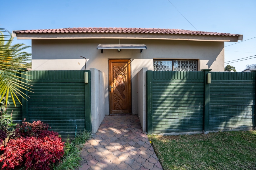 3 Bedroom Property for Sale in La Hoff North West